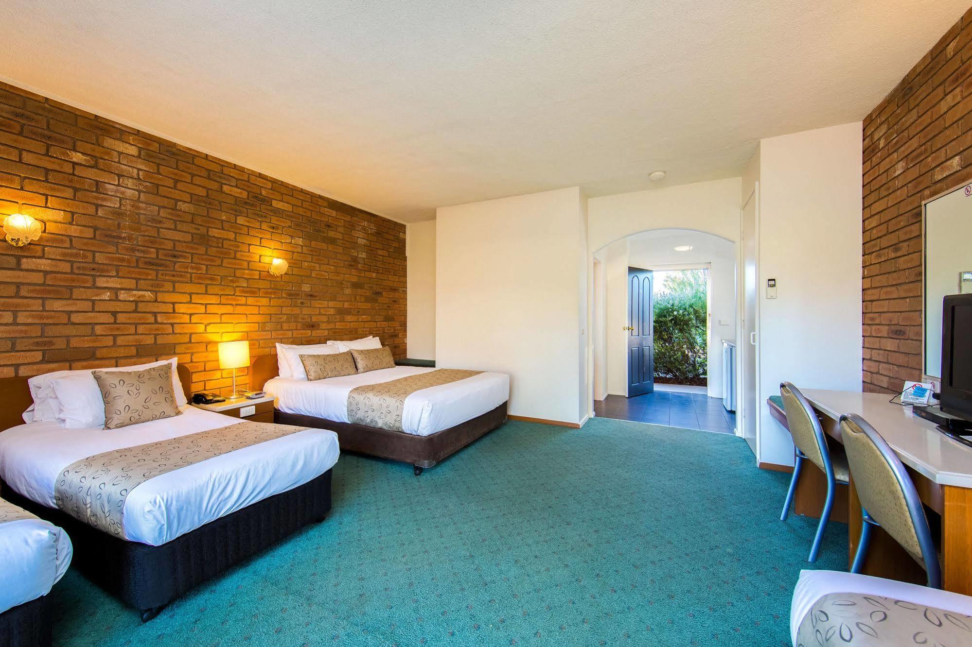 Thurgoona Country Club Resort Bagian luar foto